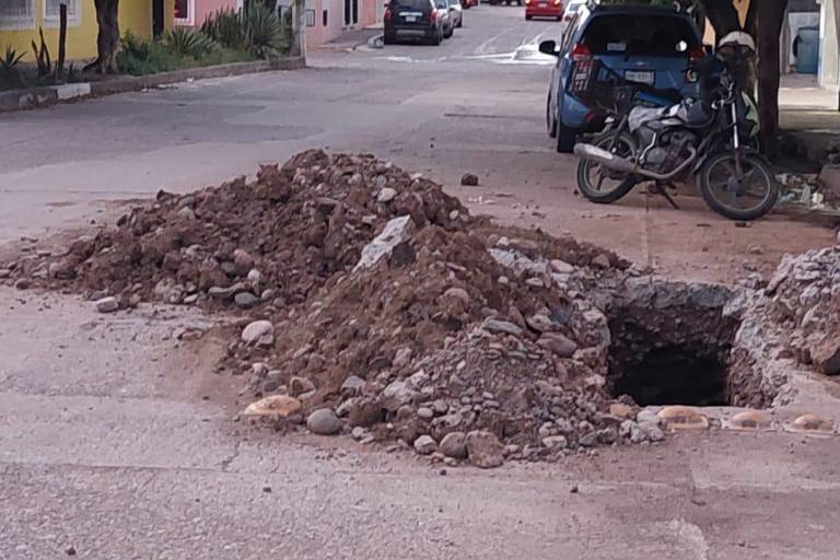 Vecinos de Rosario denuncian inseguridad por una zanja abierta