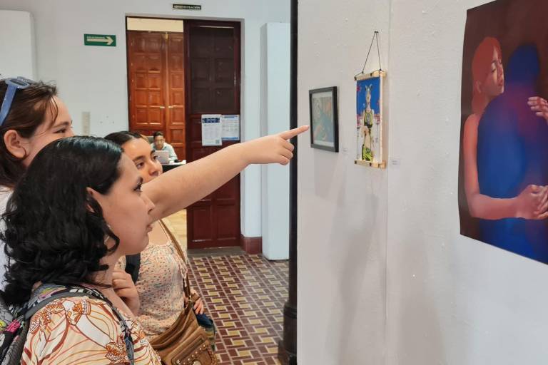 Exponen ‘La triple llama 2024’ alumnado de la Escuela de Diseño y Artes Visuales