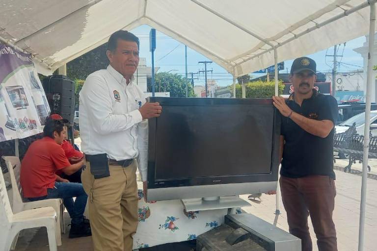 Para evitar contaminación, realizan ‘reciclatón’ en Escuinapa