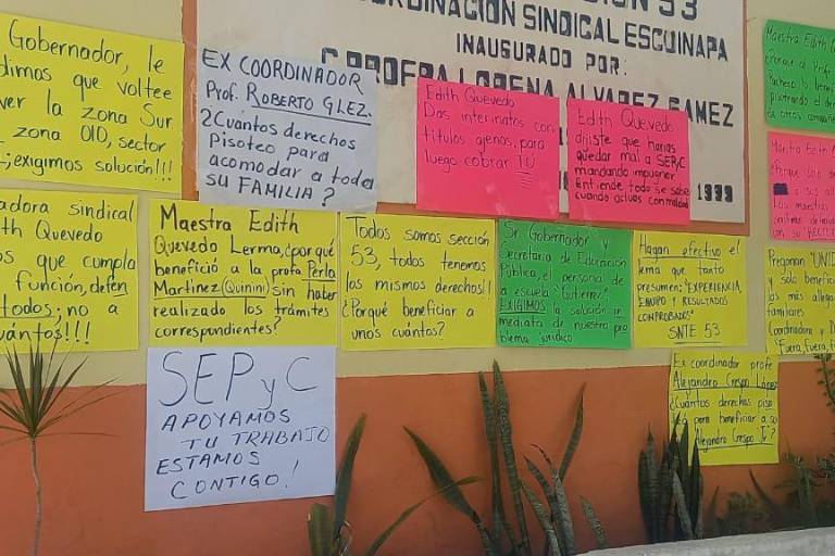 Hallan fachada del SNTE 53 cubierta de señalamientos en Escuinapa
