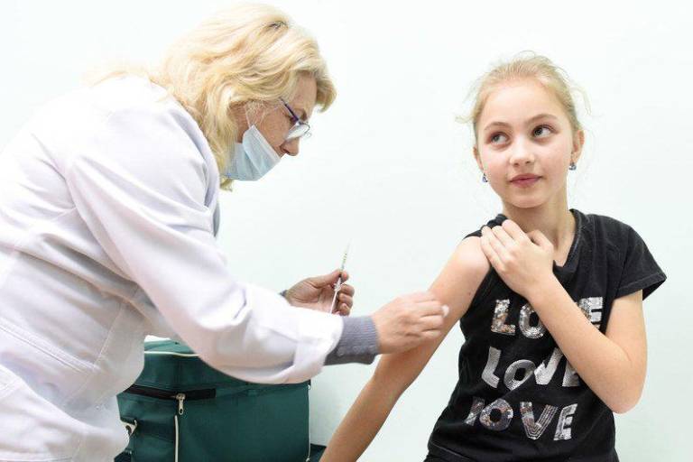 Casos de sarampión en Europa pasaron de 900 en 2022 a más de 42 mil en 2023