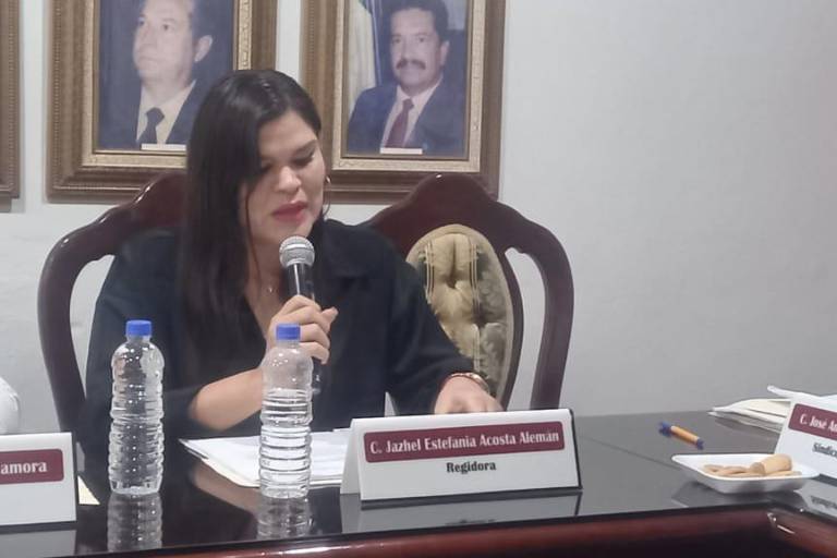 Denuncian bibliotecarios falta de apoyo; Alcaldesa de Escuinapa dice que sí lo hay