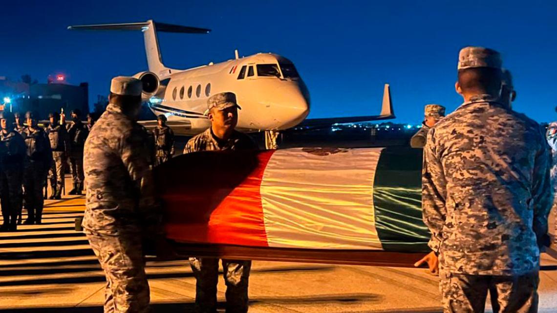 $!Defensa rinde ‘honores fúnebres’ a militares caídos durante operativo contra ‘El Mencho’