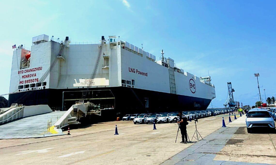 $!Llega a Mazatlán el buque chino BYD Changzhou