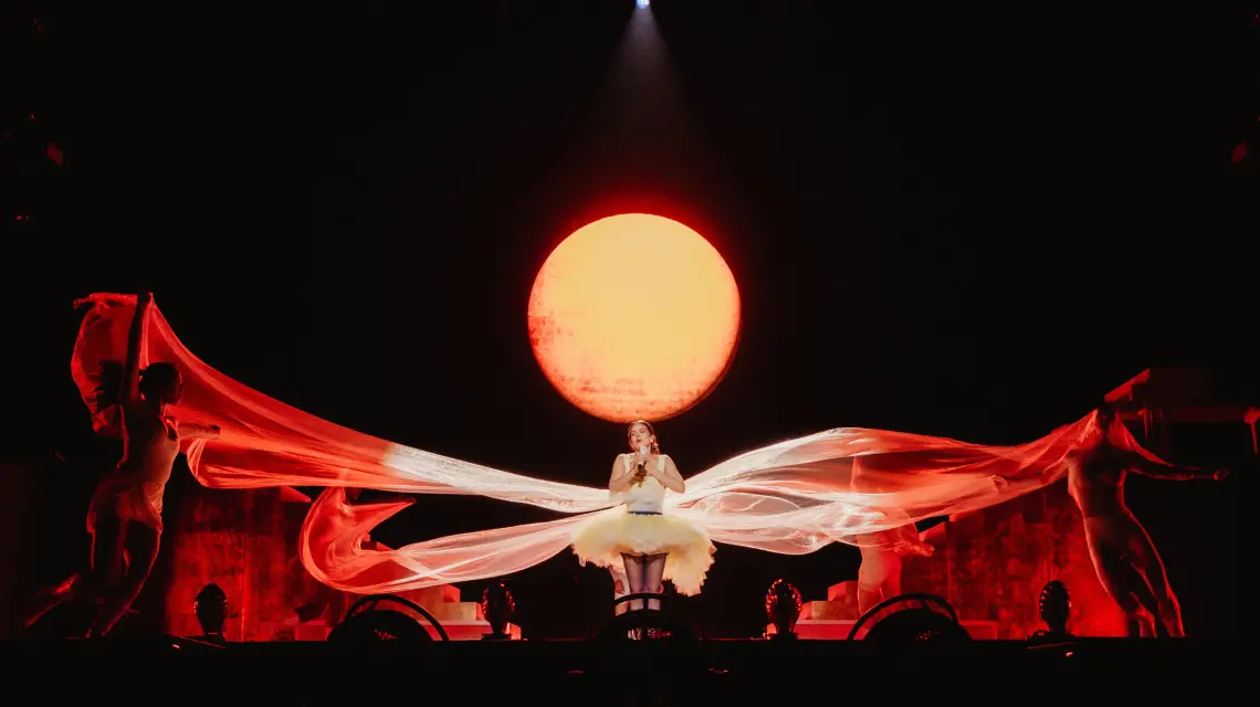 Rosalía llega con su Lux Tour a Guadalajara.