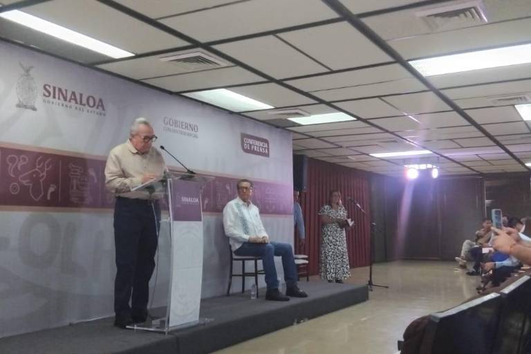 Rocha Moya se compromete a brindar justicia por el asesinato de dos niñas en Badiraguato