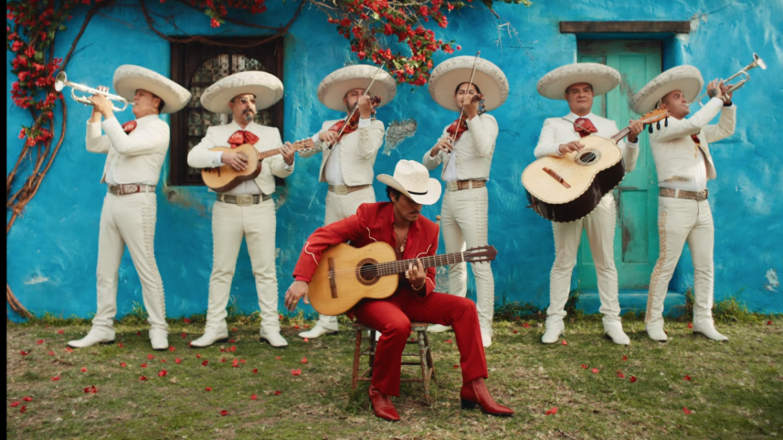 Bruno Mars presenta Risk it All.