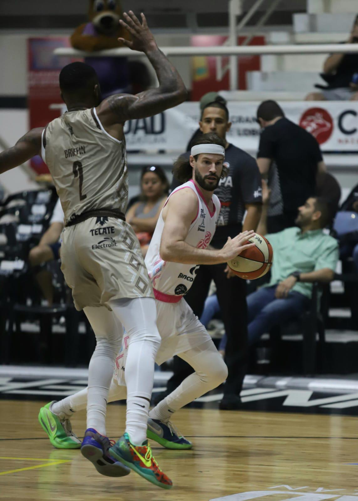 $!Venados Basketball reacciona al final, pero se queda corto ante Ángeles CDMX