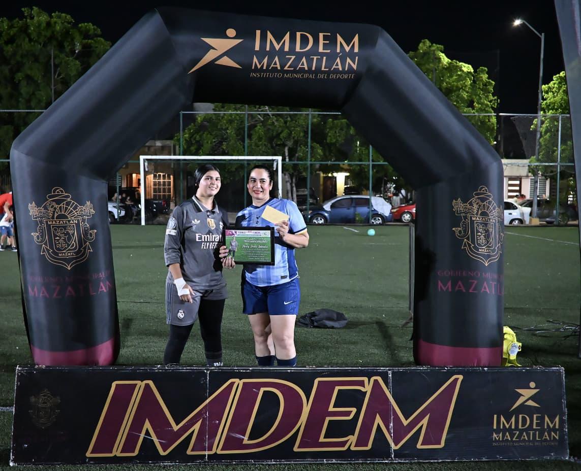 $!Se corona Panteras campeonas en la Liga de Futbol Libre Femenil de la Esmeralda