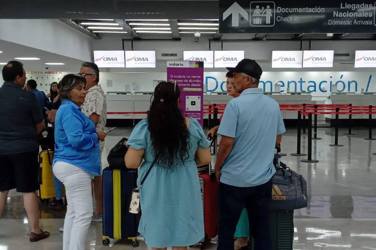 Reabren el Aeropuerto de Culiacán tras dos días de bloqueo