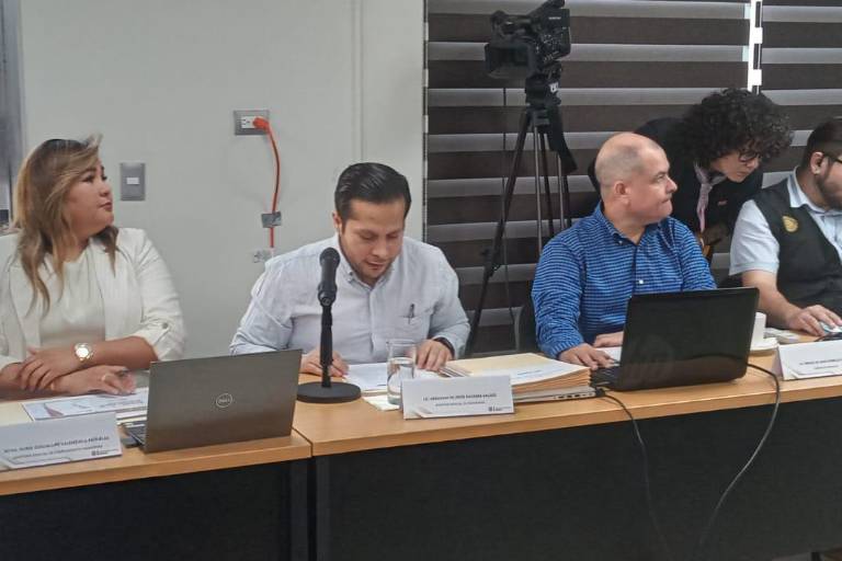 Municipios de Sinaloa priorizan adjudicación directa y contrataciones ‘fraccionadas’ en obra pública, advierte la ASE