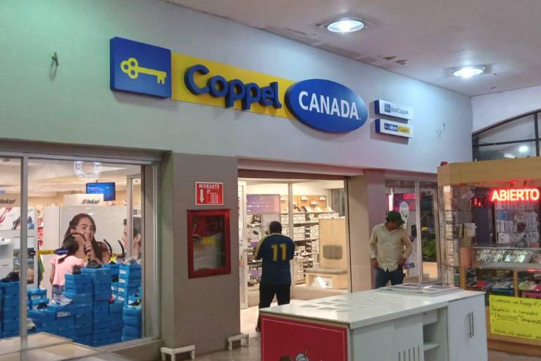 Asaltan a mano armada una tienda departamental en la Plaza Sur de Culiacán