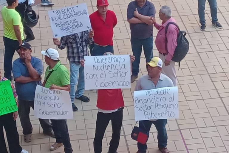 Pescadores piden al Gobernador encabezar la lucha contra crisis económica