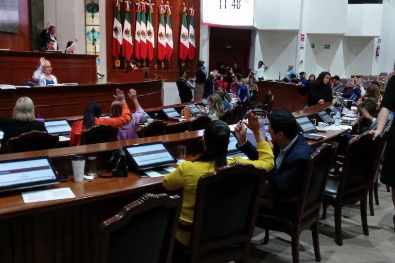 Proponen diputadas del PAS establecer derecho a vivienda a desplazados