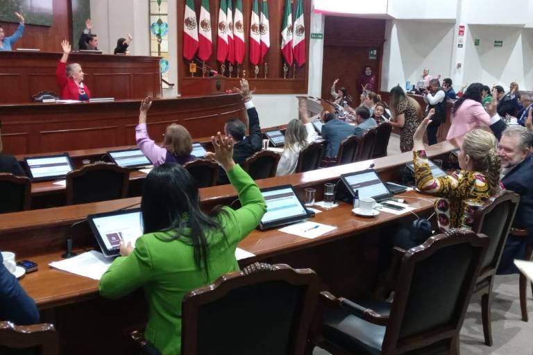 Congreso del Estado aprueba que el Gobernador comparezca por Informe; Rocha Moya lo hará el día 23