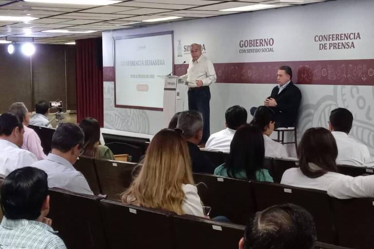 Denuncia Rocha Moya que hay campañas sucias contra funcionarios por combatir la corrupción