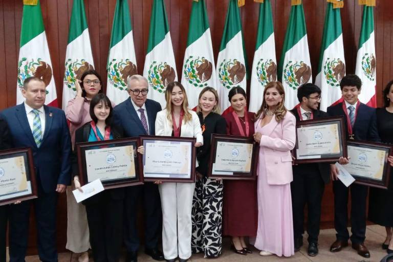 Congreso de Sinaloa reconoce a jóvenes destacados con el Premio al Mérito Juvenil 2025