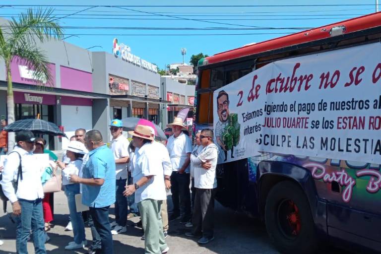 Trabajadores y jubilados del Stasac se enfrentan frente al sindicato
