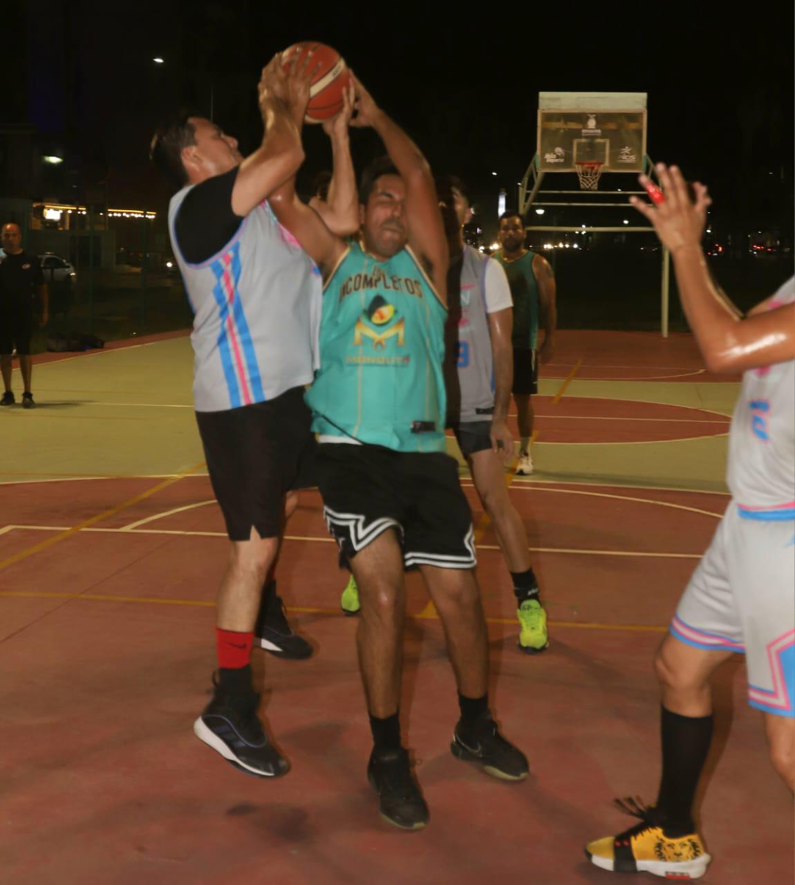 $!Spin Fresh pega primero en eliminatoria de Baloncesto Parque Lineal