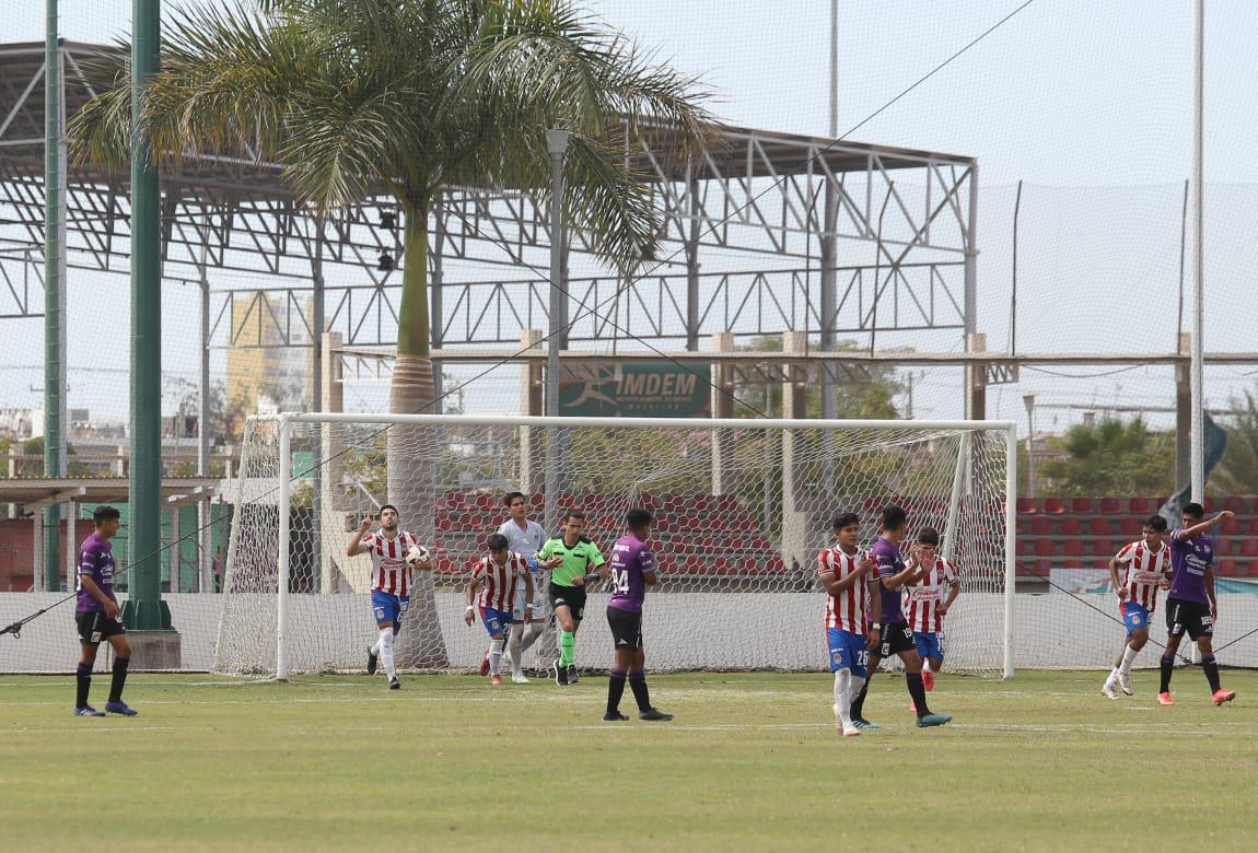 $!Mazatlán FC se lleva carro completo en las inferiores ante Chivas