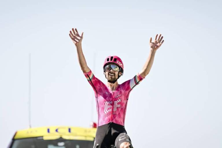 Ben Healy brilla en solitario y Van der Poel recupera el maillot amarillo por un segundo en la etapa 6 del Tour de Francia
