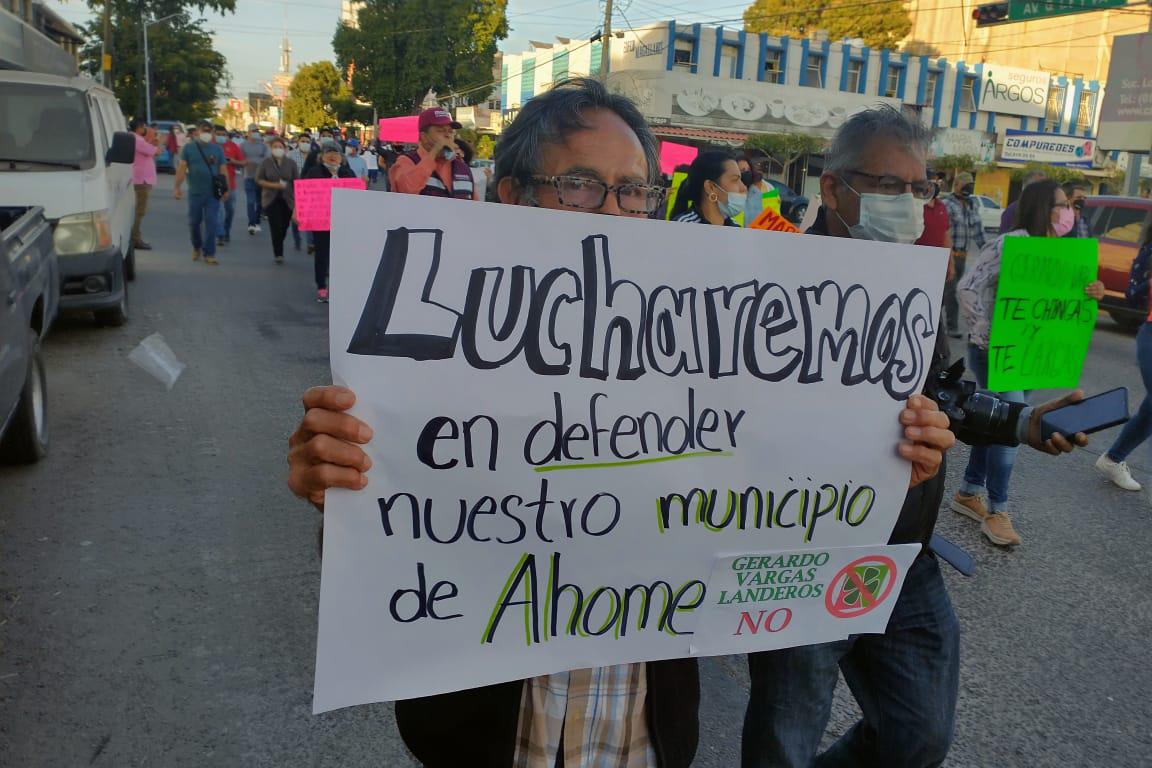 $!Protestan morenistas en Ahome por imposición de Gerardo Vargas Landeros