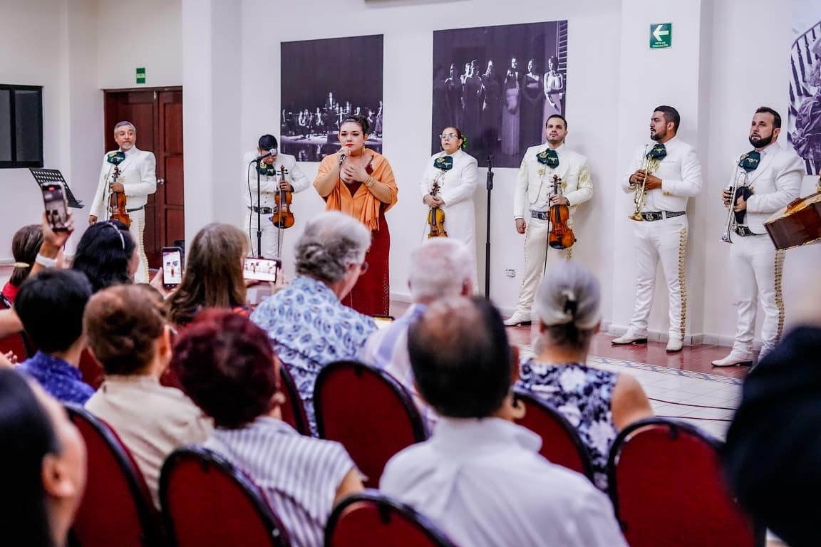$!Solistas ofrecieron una velada que se convirtió en un acto de acompañamiento y fuerza colectiva.