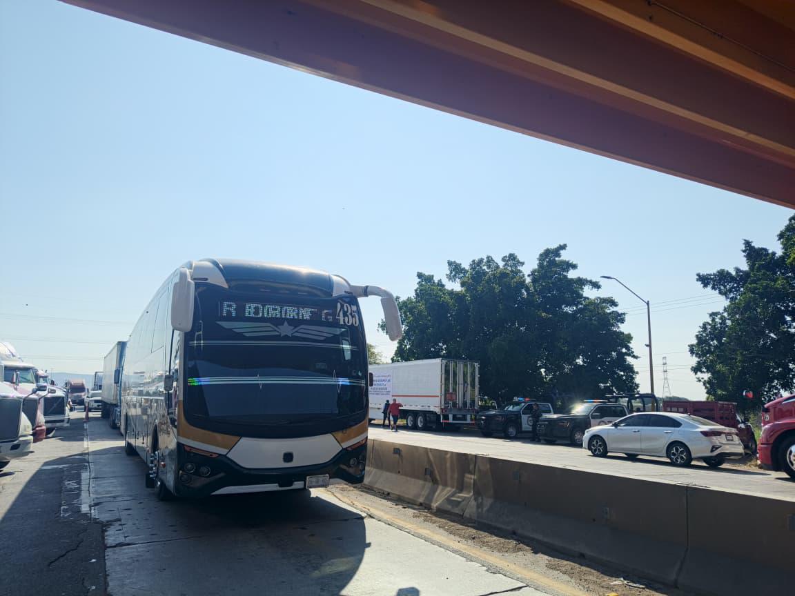 $!Transportistas se suman al paro nacional en Sinaloa por inseguridad y extorsiones