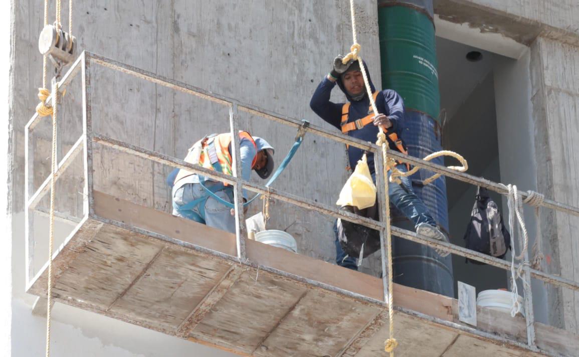 $!Albañiles festejarán su día con empleo