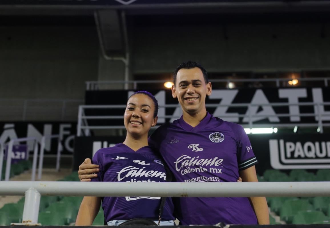 $!Caro González y Saúl Coronado.