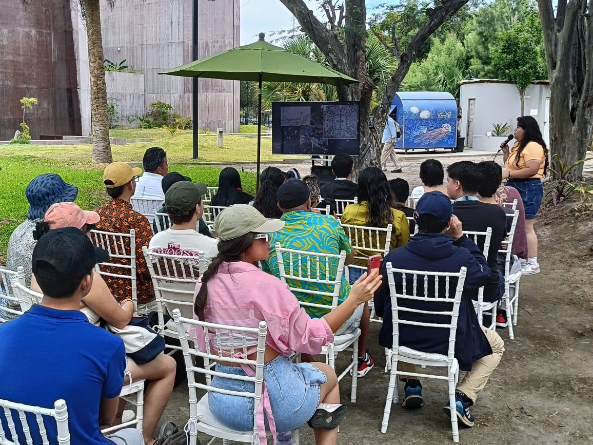 $!Abre Gran Acuario Mazatlán sus puertas a más de 7 mil exploradores para el Eclipse Total de Sol