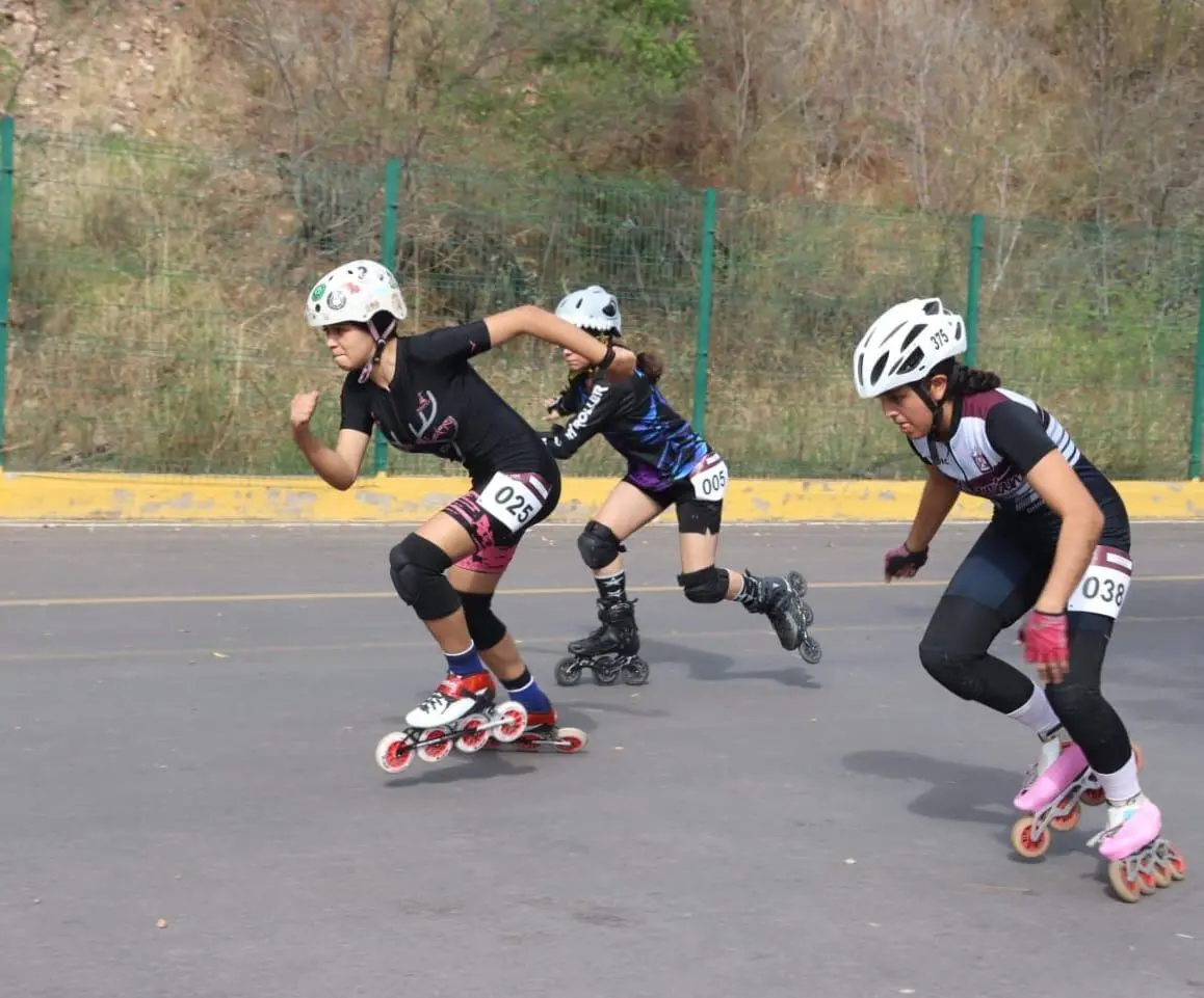 $!Actuación dorada de Mazatlán en la etapa estatal del patinaje de velocidad