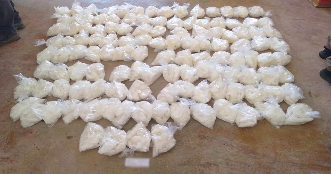 $!Tras orden de cateo, decomisan metanfetamina en Guamúchil