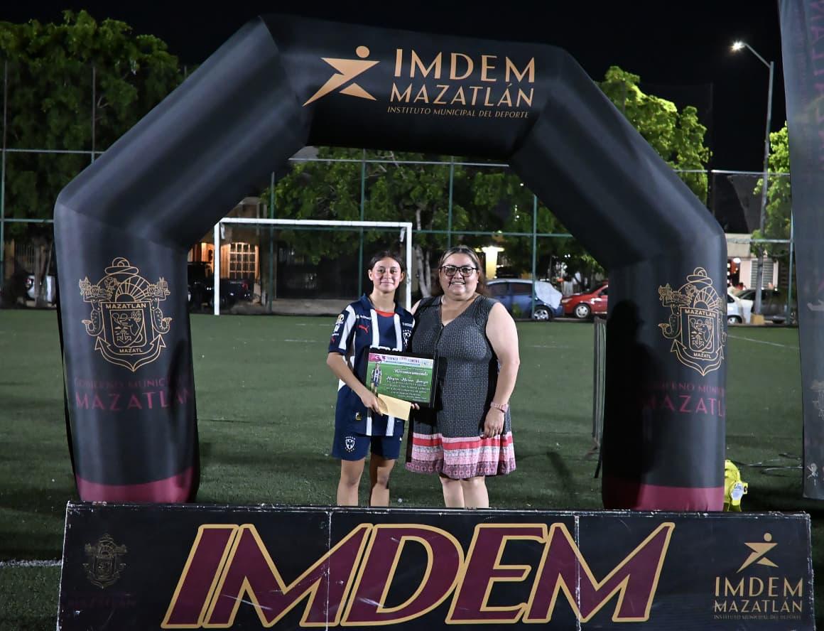 $!Se corona Panteras campeonas en la Liga de Futbol Libre Femenil de la Esmeralda