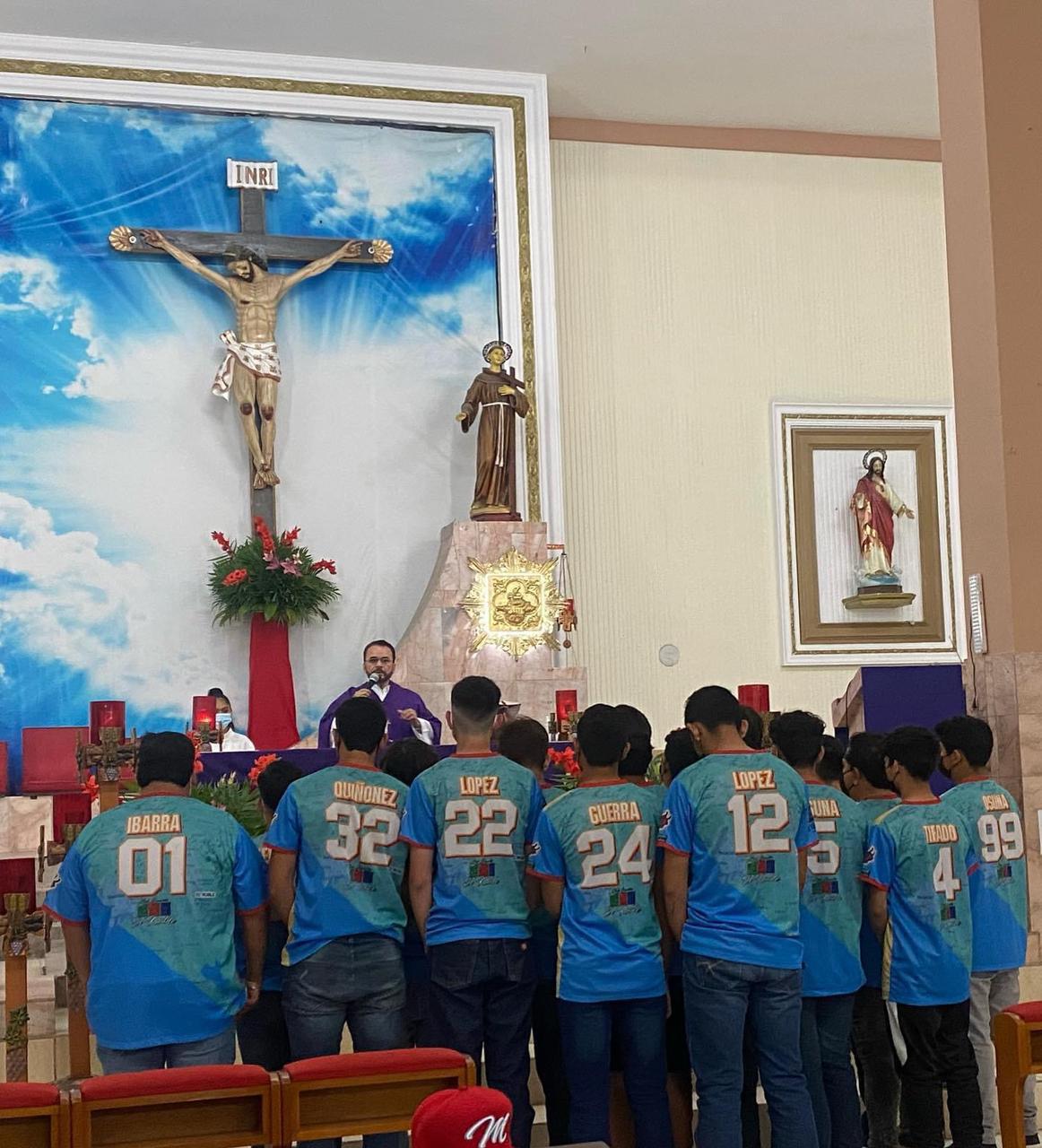 $!Equipo del Club Deportivo Muralla sale rumbo a Tijuana para competir en el Nacional Solo 15 años