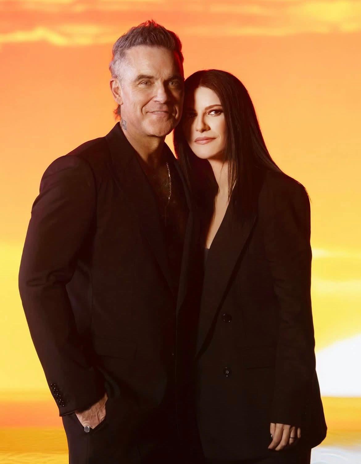 $!Robbie Williams y Laura Pausini presentan ‘Desire’, el himno oficial de la FIFA