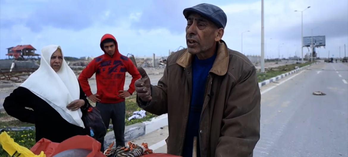 $!Khudur al-Sultan habla con Noticias ONU sobre su viaje desde el norte de Gaza hasta el sur.