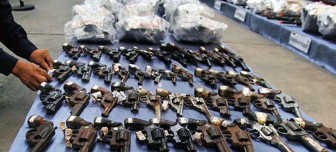 $!Armas de fuego confiscadas durante los controles fronterizos.