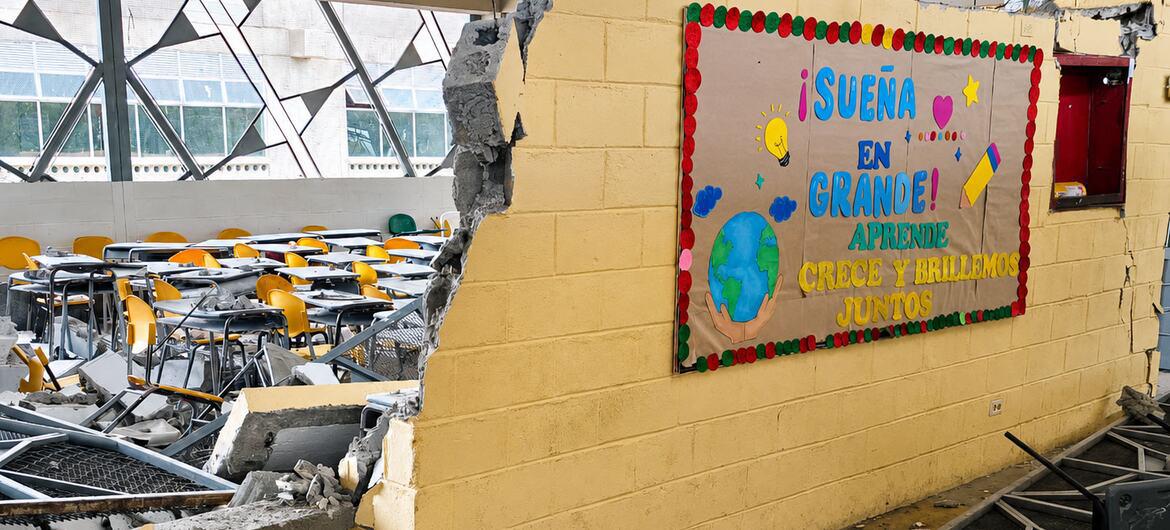 $!Más de mil 600 escuelas en Colombia han resultado dañadas o destruidas como consecuencia del terremoto del 10 de Agosto.