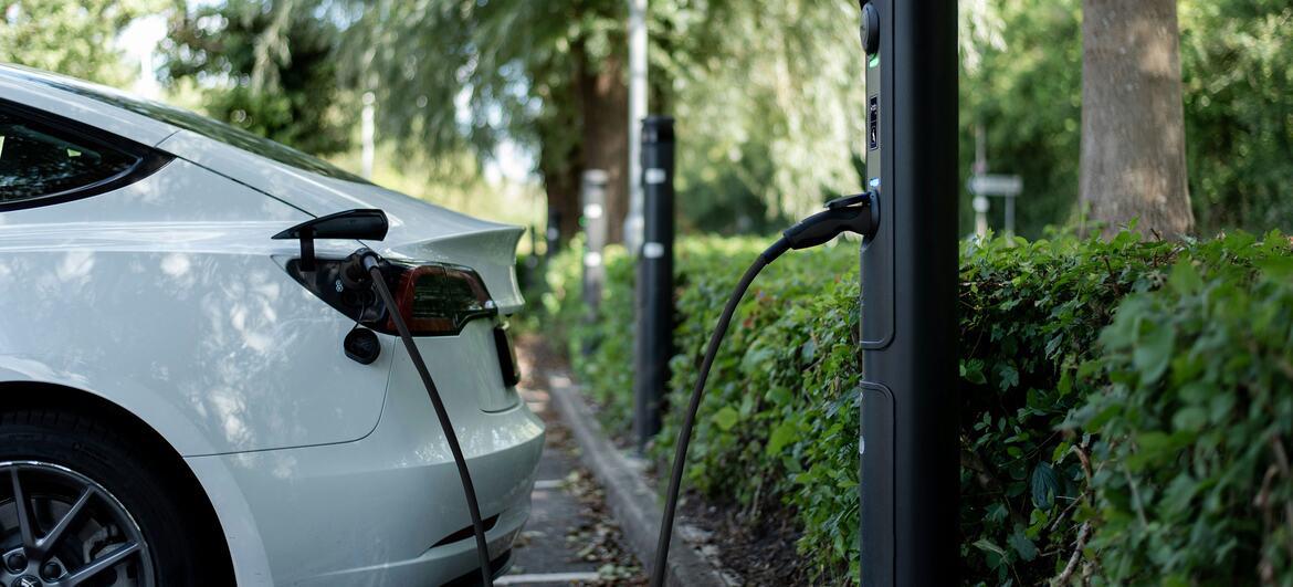 $!Estación de carga de vehículos eléctricos
