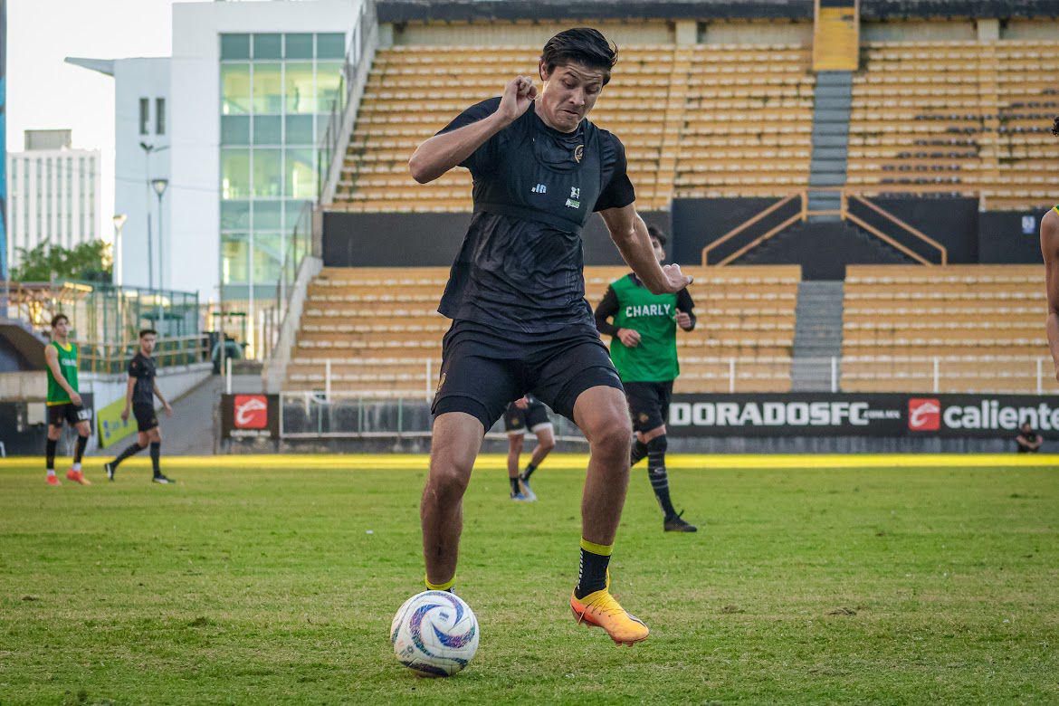 $!Emilio Sánchez llega como refuerzo para el mediocampo de Dorados de Sinaloa