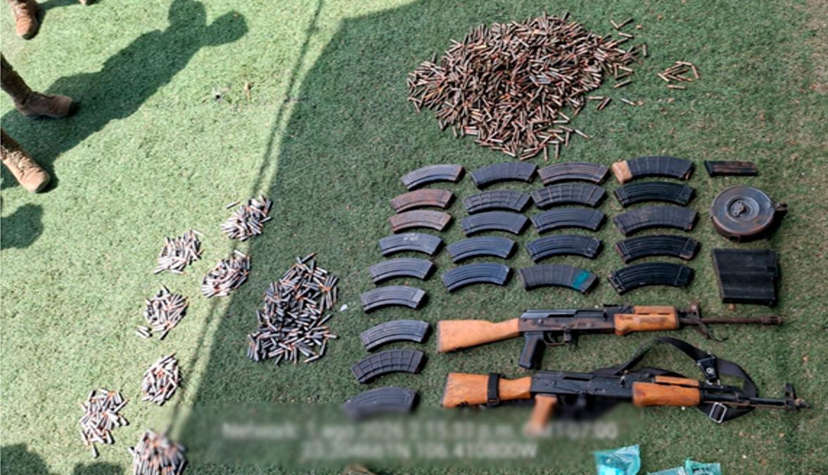 $!Asegura la Marina armamento y equipo táctico en San Francisquito, Mazatlán