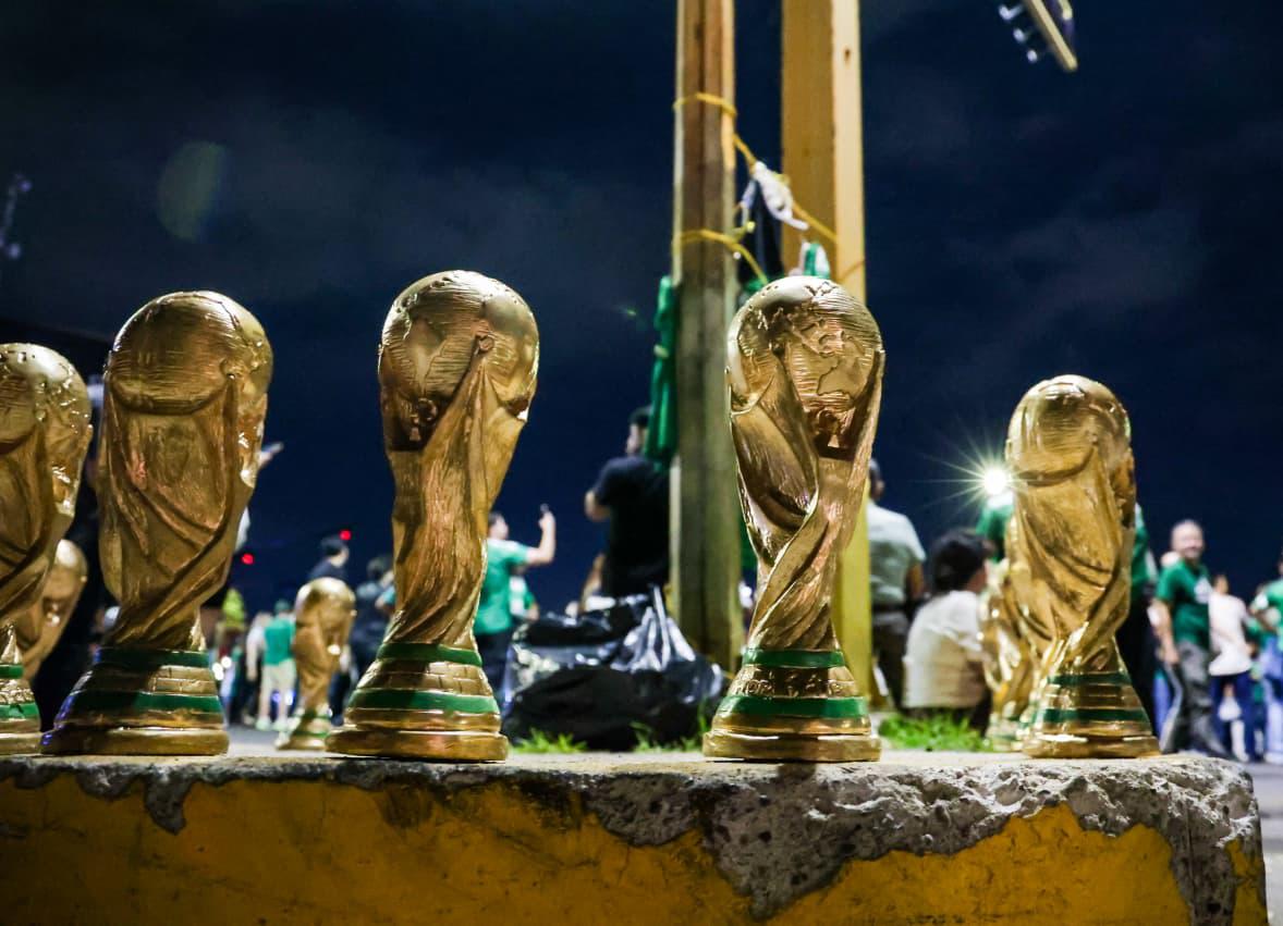 $!Comerciantes aprovechan festejo de la Selección Mexicana para impulsar ventas en glorieta Cuauhtémoc