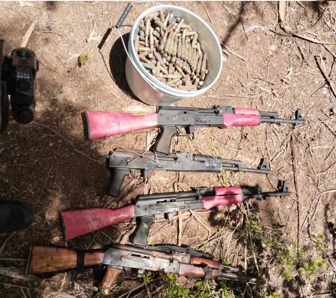 $!Aseguran 22 kilos de metanfetamina y armas durante operativo en Navolato
