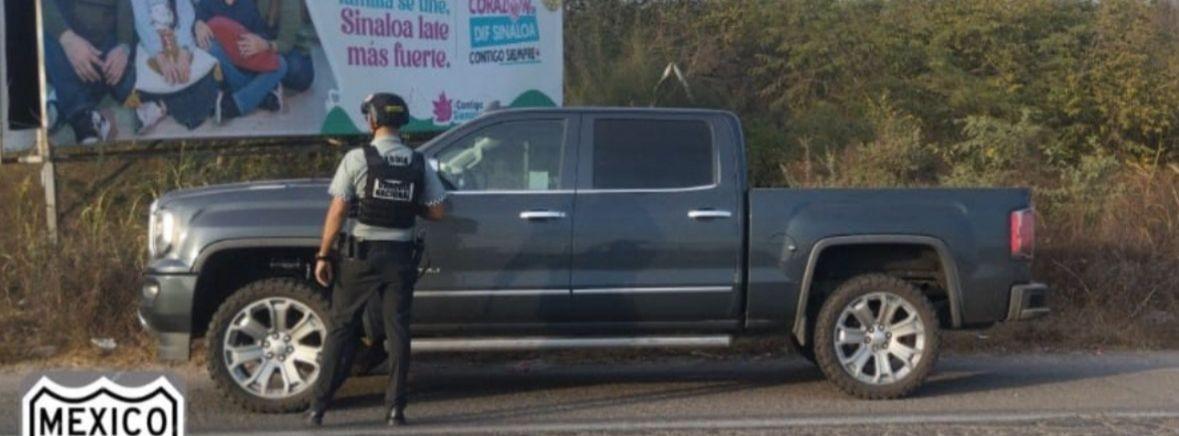$!Aseguran vehículo con blindaje artesanal y camioneta robada en operativos del sur de Sinaloa
