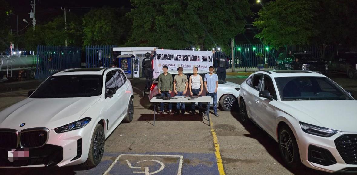 $!Detienen a cuatro personas con armas de uso militar y vehículos robados en Culiacán