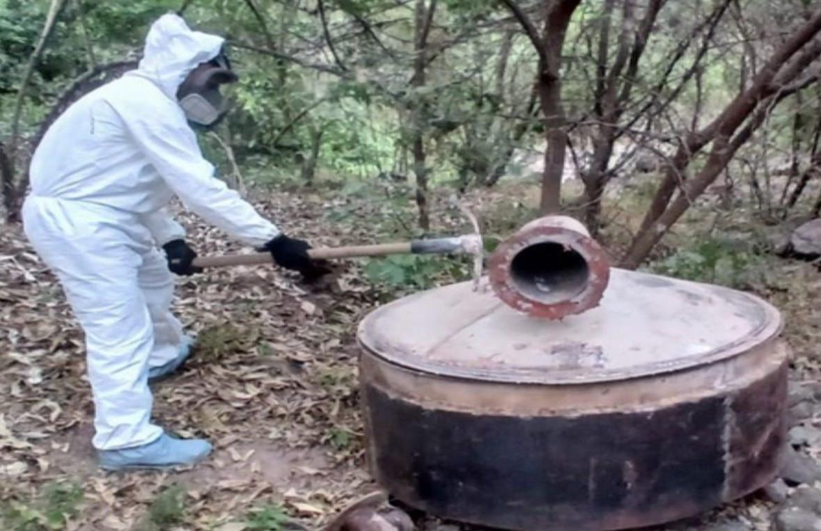 $!Ejército asegura más de 10 mil litros de precursores químicos en Culiacán y Cosalá