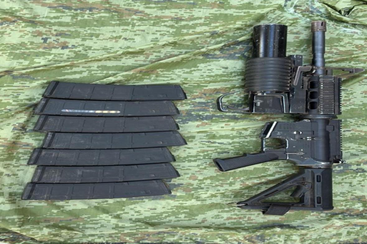 $!Ejército Mexicano asegura arsenal en rancho El Pujido, San Ignacio