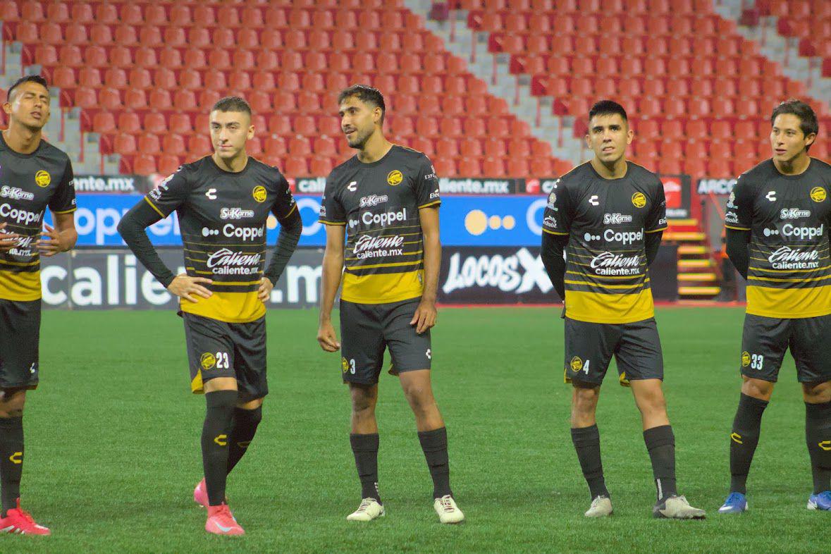 $!Ruiz Bustillos y Jair Cortés, de Dorados de Sinaloa, al Once Ideal