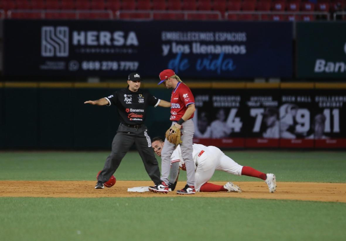 $!Venados viene de atrás en la novena y se agencia su primera serie del calendario
